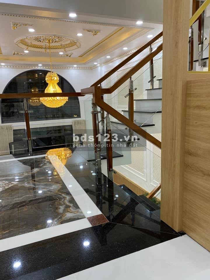 Bán villa HXH Phan Huy Ích P12 Gò Vấp 5 tầng 75m2(5x15) giá rẻ 7.9 tỷ