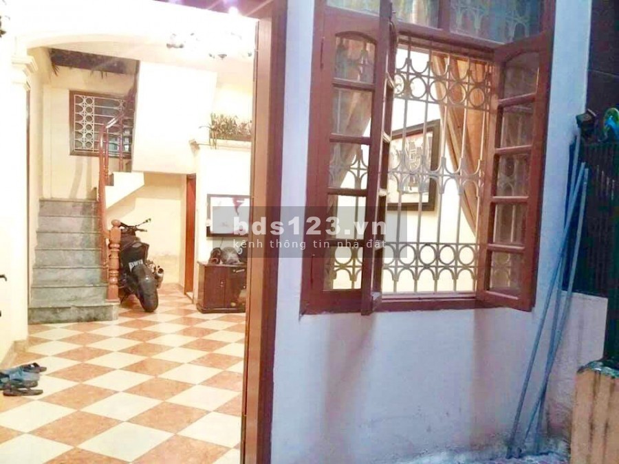 Đê Tô Hoàng, nhà rộng, ngõ thẳng, 49m2, 3 tầng, nhỉnh 3 tỷ, ko thể rẻ hơn, Hai Bà Trưng