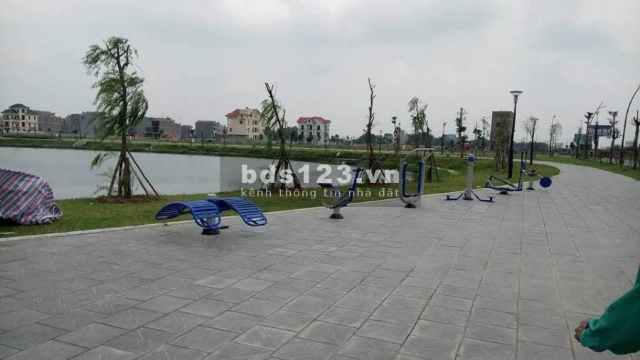 Bán lô đất đường An Phú Đông 12, quận 12. Gần Phà An Phú Đông. SHR, Giá 2.5 ty/ 90m2. XDTD