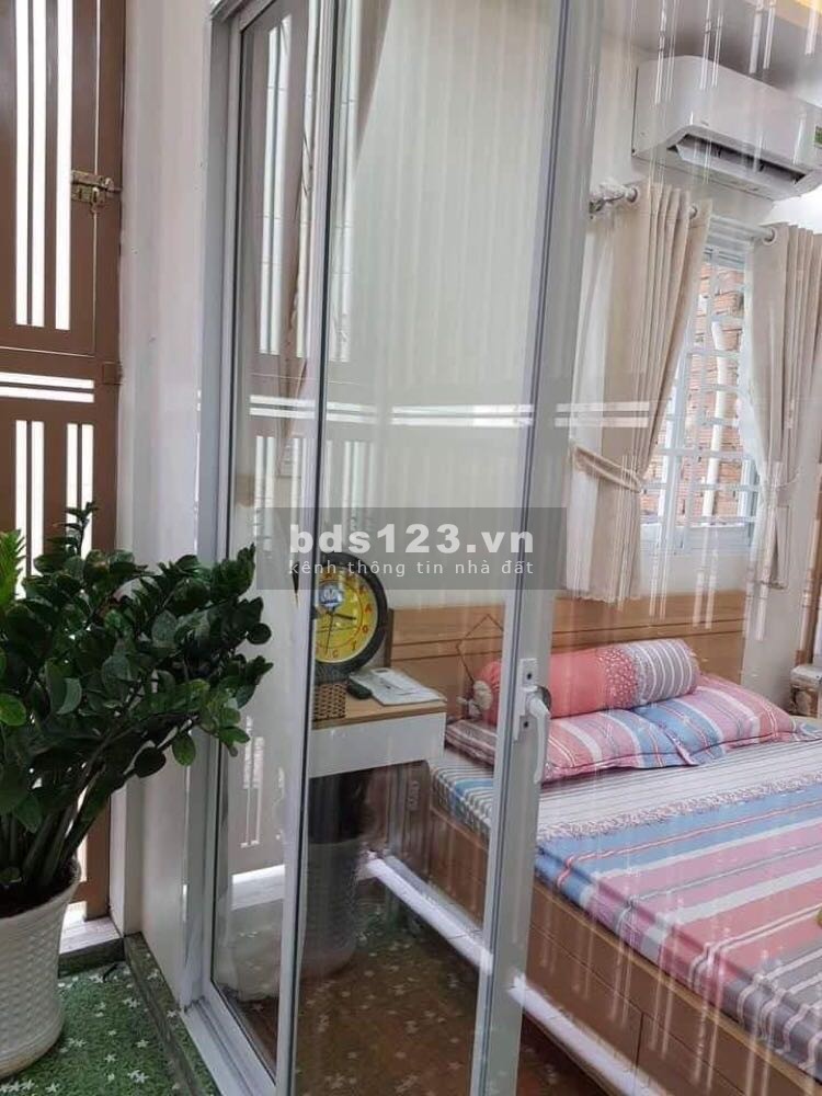 Cần bán nhà Trần Quốc Thảo, Phường 7, Quận 3, giá 3 tỷ.