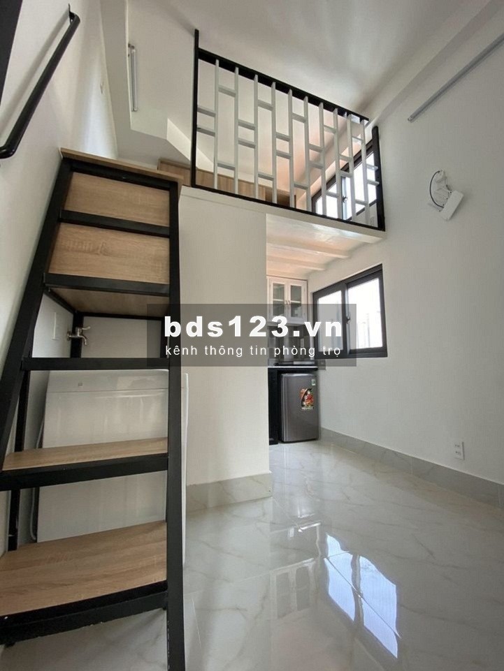 Phòng trọ có gác cho thuê giá rẻ phường 15 Tân Bình thoáng mát, đẹp, sạch sẻ