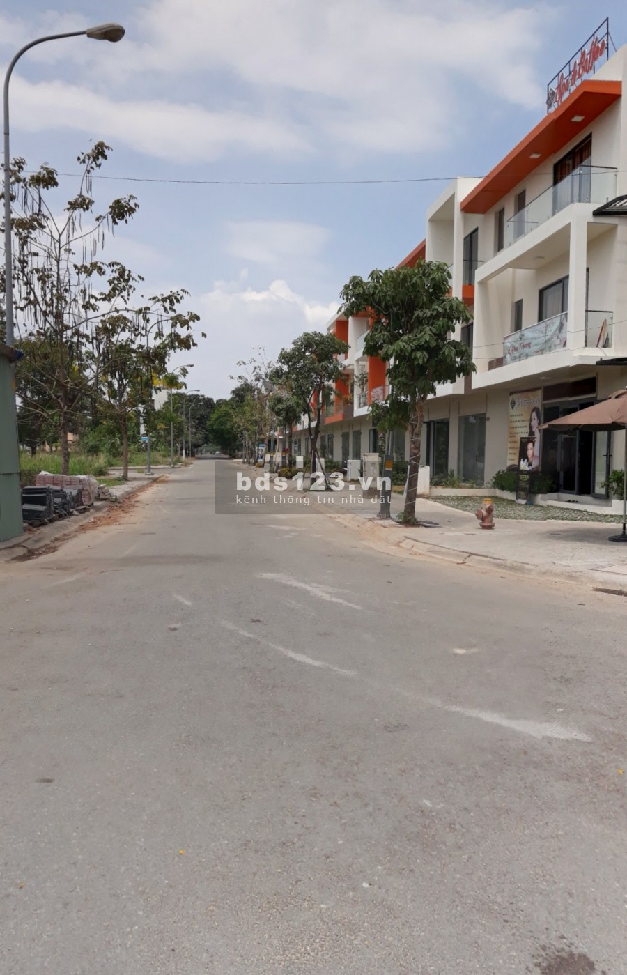 Đất nền ngay CC Jamona MT Đào Trí, Q. 7 đường 12m, Giá 2tỷ2/100m2 bao sang tên . Xây tự do