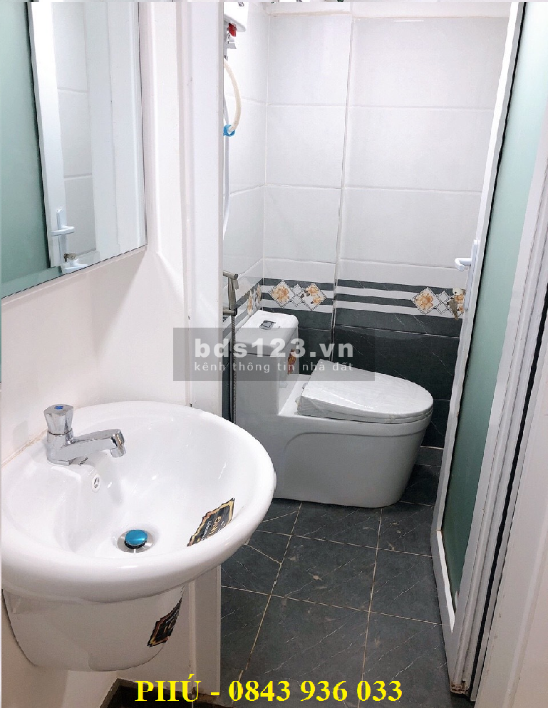 Bán nhà Cách Mạng Tháng 8, Quận 10, 4 tấm, giá chỉ hơn 4 tỷ