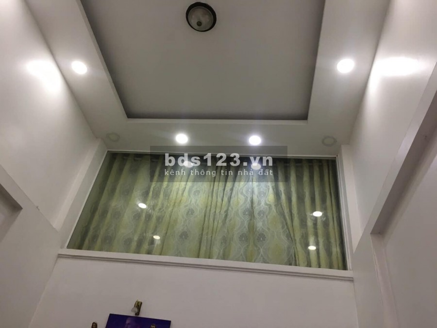 CỰC HIẾM XE HƠI NGỦ TRONG NHÀ QUẬN 1 TƯƠNG LAI ĐỊA CHỈ MẶT TIỀN 100Tr/M2