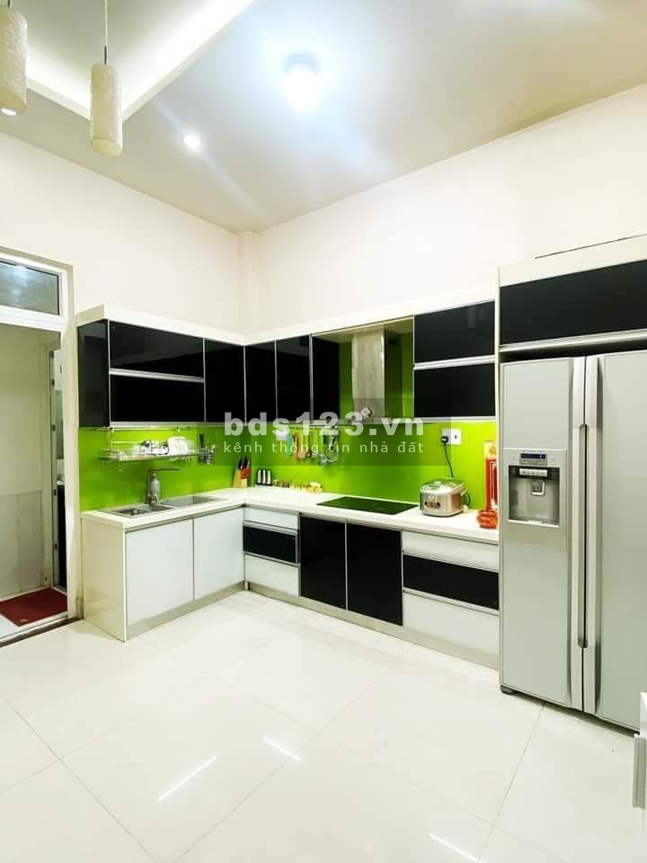 Bán Gấp nhà Hẽm xe hơi 8m Bùi Thị Xuân, Tân Bình, (4.2x19)79m2, giá chỉ 7 tỷ 8