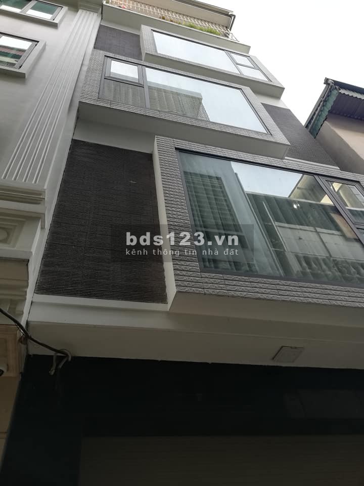 Bán nhà đẹp KD tốt 50m2 x 5 tầng thang máy mặt ngõ ô tô Ngõ Thái Thịnh 1 giá 10 tỷ. LH 0912442669