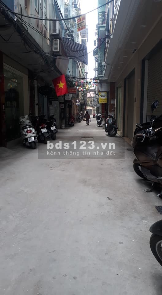 Bán nhà đẹp KD tốt 50m2 x 5 tầng thang máy mặt ngõ ô tô Ngõ Thái Thịnh 1 giá 10 tỷ. LH 0912442669