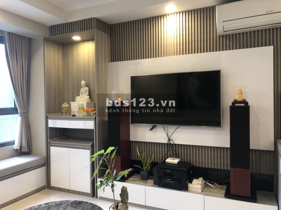 Cần cho thuê căn hộ Gold View Quận 4. 68m2 2PN 1WC giá 13 triệu