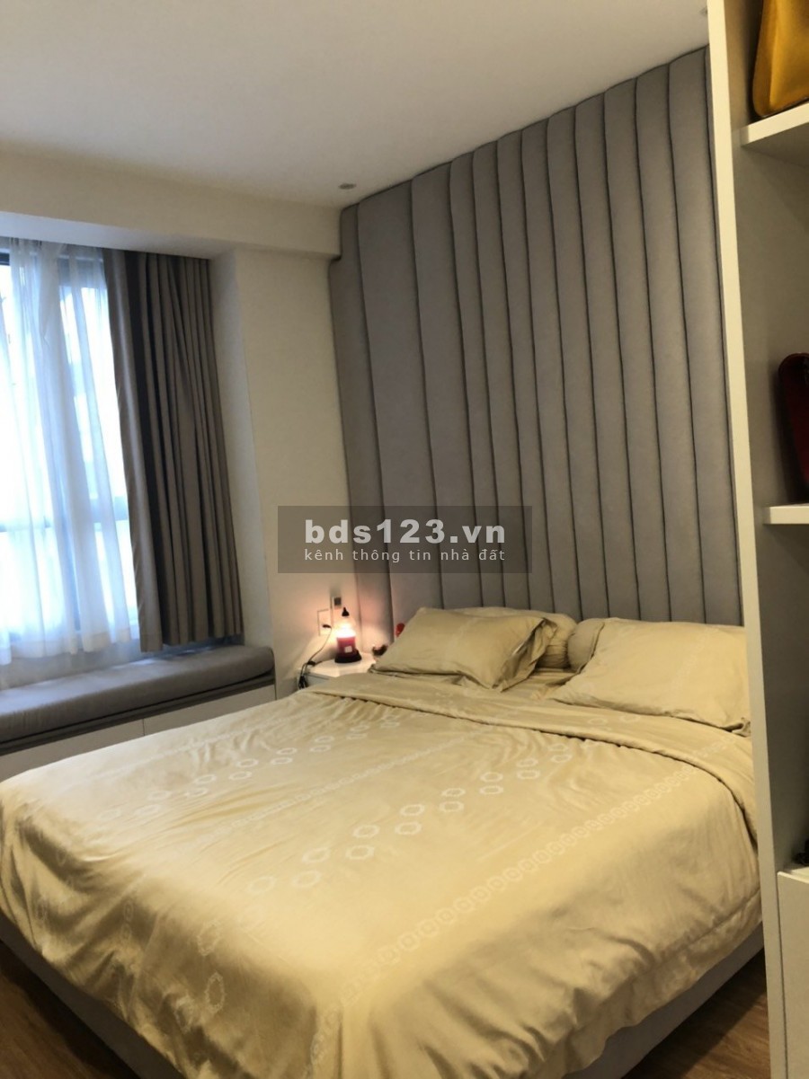 Cần cho thuê căn hộ Gold View Quận 4. 68m2 2PN 1WC giá 13 triệu
