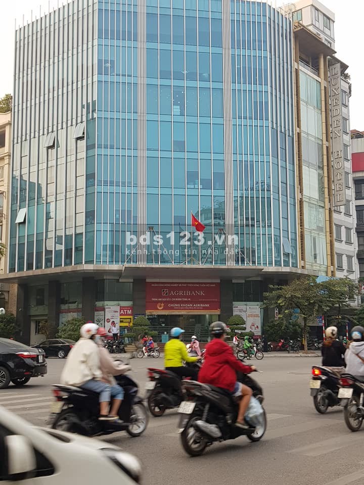 Mặt phố Thái Hà, Đống Đa, 426m, MT 15m, giá 220 tỷ: LH 0933967666