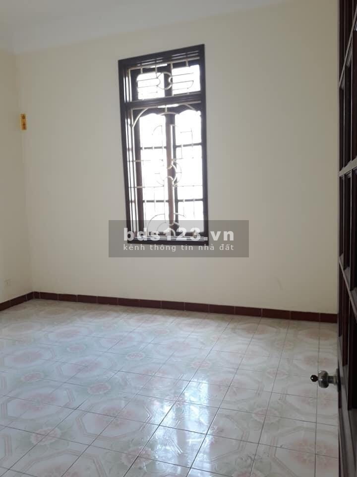 Cầu giấy ,ô tô vào nhà kinh doảnh đỉnh , gara ô tô 80Mx4T. 9.8 tỷ