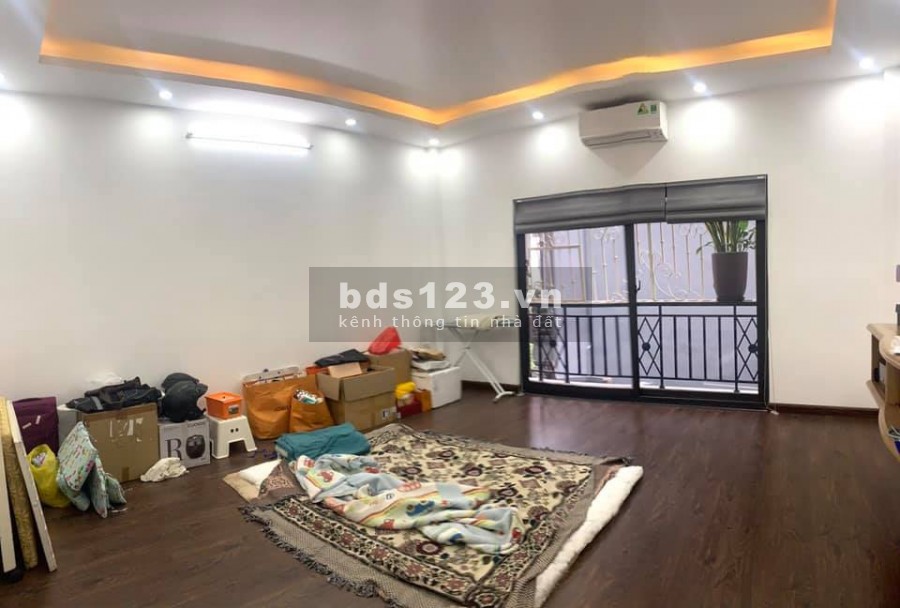 BÁN NHÀ KIM MÃ 37M2 GIÁ 5.6 TỶ