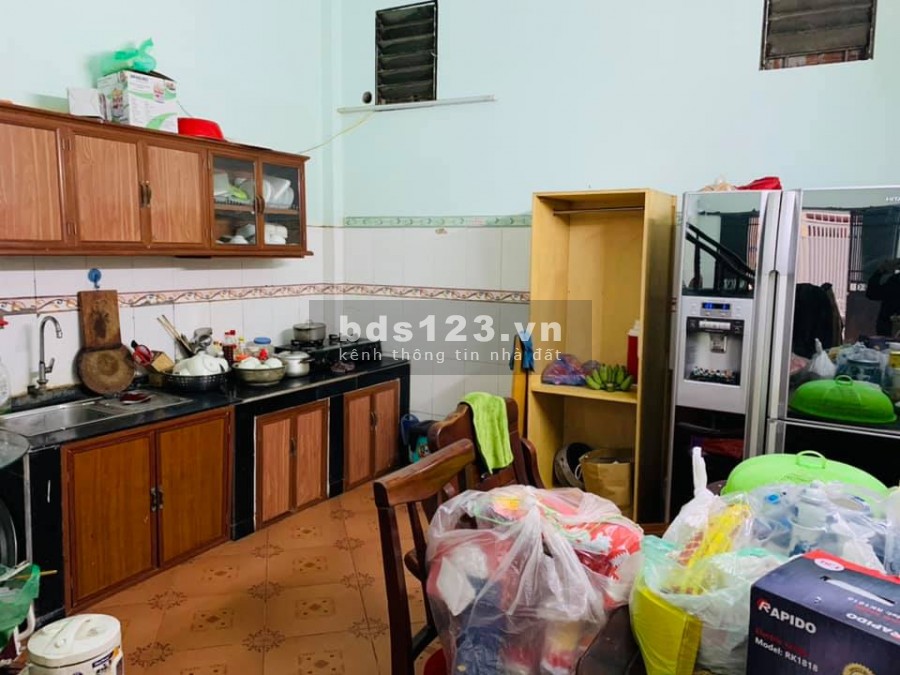 Phố víp ! an sinh đỉnh. Láng Hạ - Ba Đình. Khu trung tâm. Ngõ xe 3 gác. Ngay phố. 46m2. MT 4m. giá 4.2 tỷ.