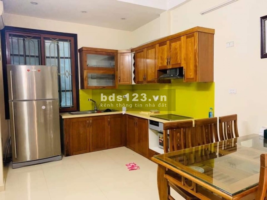 BÁN GẤP NHÀ PHỐ NGUYỄN THÁI HỌC, CỬA NAM 5 TẦNG Ở NGAY, GẦN PHỐ CHỈ 3.8 TỈ LH 0942.861188