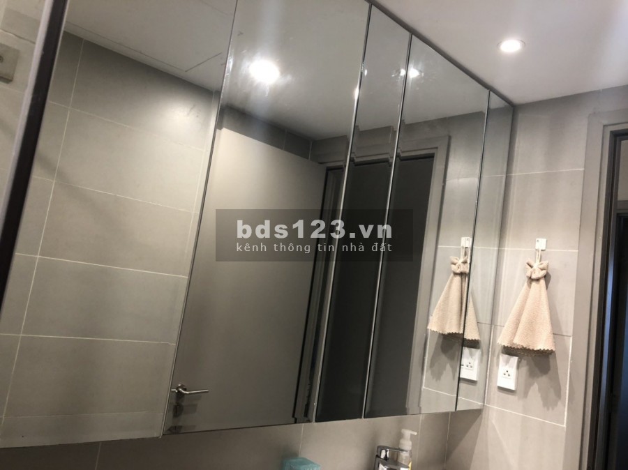 Cần cho thuê căn hộ Gold View Quận 4. 68m2 2PN 1WC giá 13 triệu