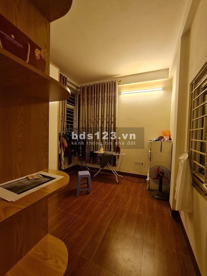 1 tỷ 4, Văn Hương, phân lô, 20m ô tô, 4 tầng, 18m2, sổ đỏ. LH 0975823216