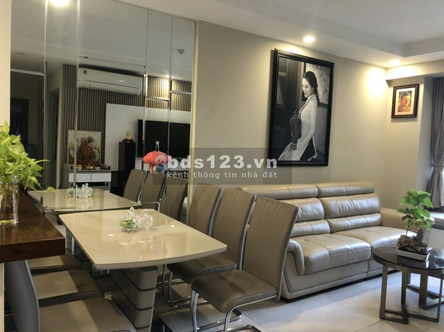 Cần cho thuê căn hộ Gold View Quận 4. 68m2 2PN 1WC giá 13 triệu
