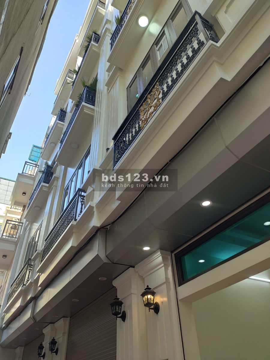 Nhà mới đẹp, Nguyễn Hoàng, Mỹ Đình, Nam Từ Liêm, 45m2, 5 tầng, 70m mặt phố lớn
