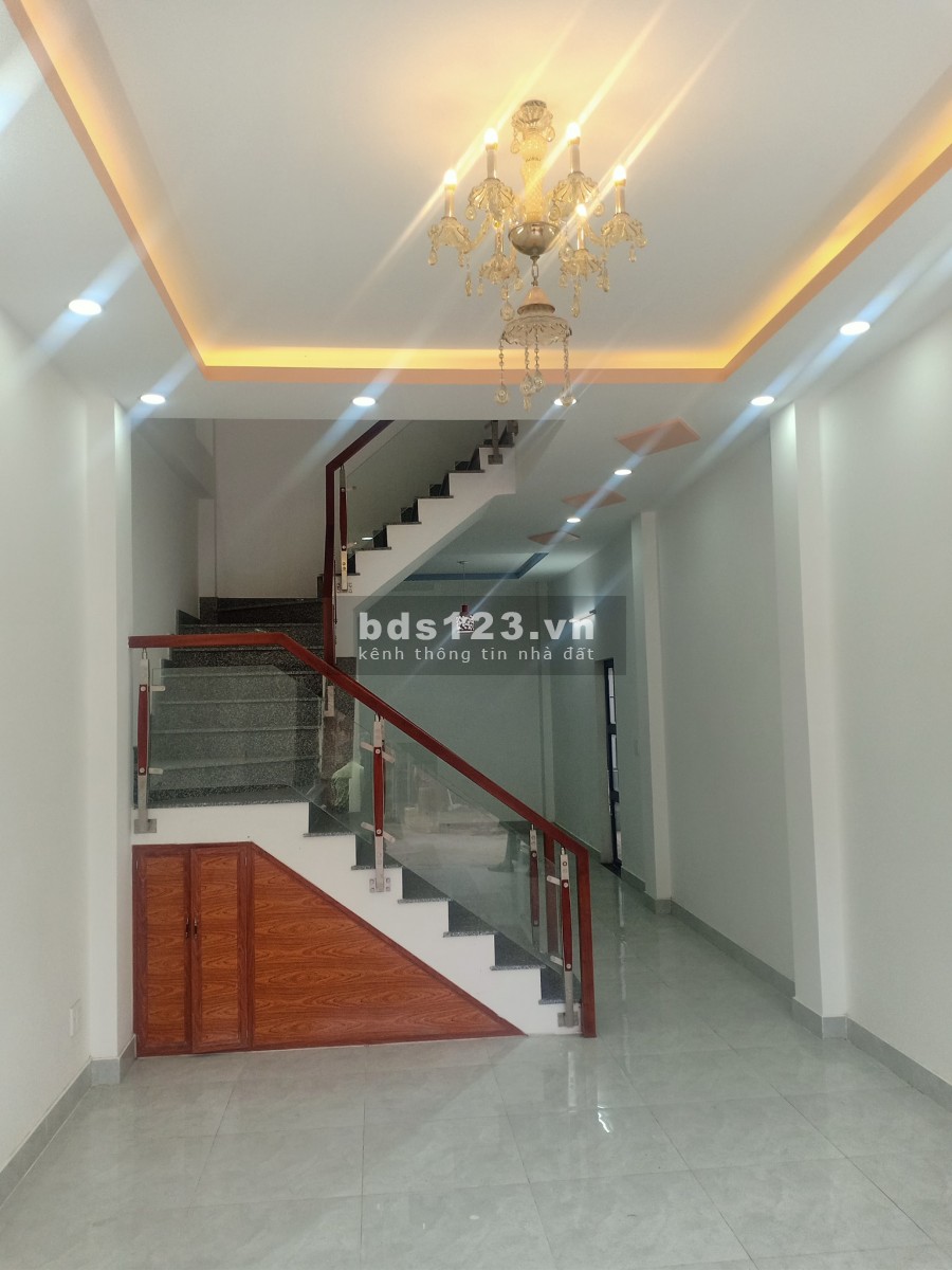 Bán nhà HXH đường Hòa Hưng 40 m, Quận 10 giá 4,8 tỷ