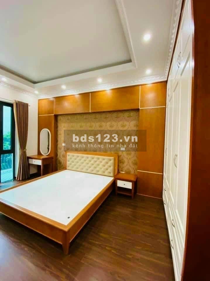 Bán nhà mặt phố Đào Duy Anh, Đông Nam Cường, 72m2, mt 4m, 4 tầng, giá tốt