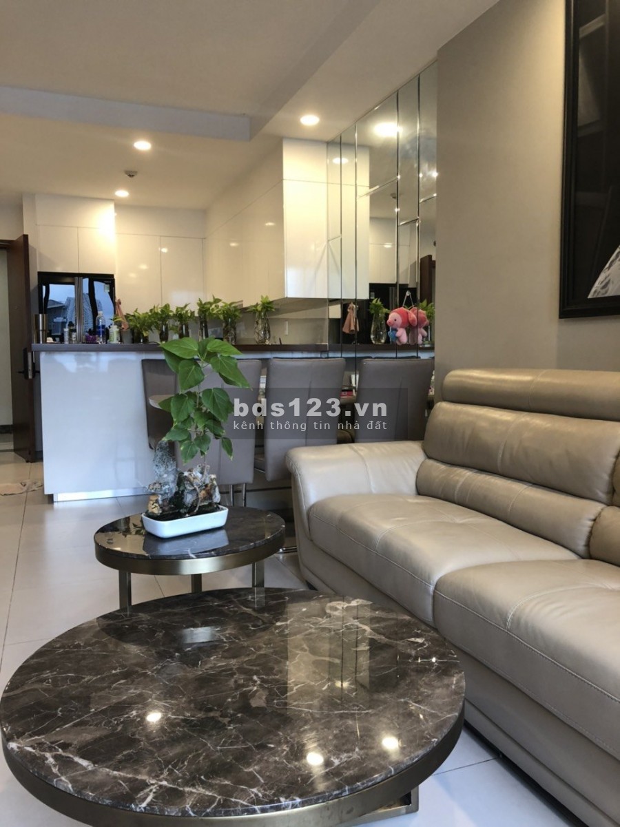Cần cho thuê căn hộ Gold View Quận 4. 68m2 2PN 1WC giá 13 triệu