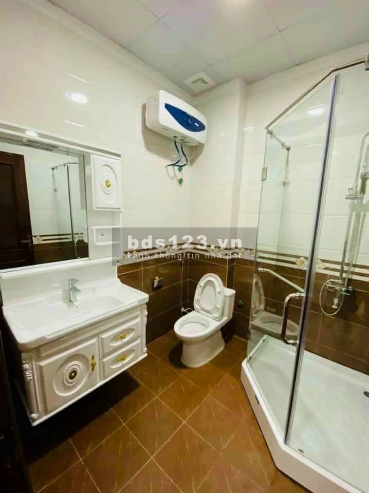 Bán nhà mặt phố Đào Duy Anh, Đông Nam Cường, 72m2, mt 4m, 4 tầng, giá tốt