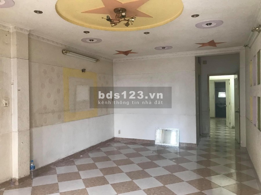 Hot hot bán nhà mặt tiền đường Hoa, Phú Nhuận, 64m2, 4 Lầu.