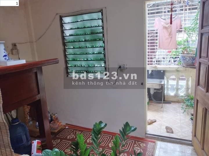 1.4 tỷ Tân Mai, kinh doanh, đường ô tô, 5 tầng, đóng thuế đất hàng năm.
