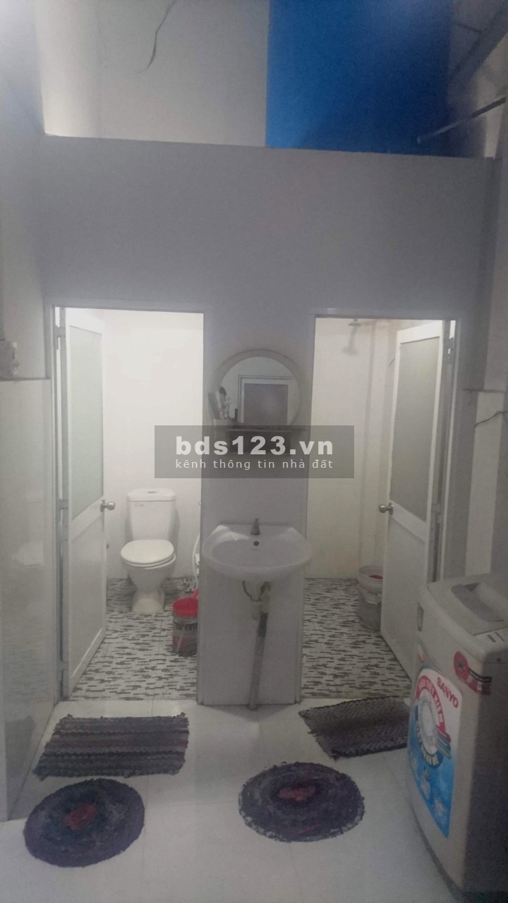 Cần bán nhà đường Trương Vĩnh Ký ngay trung tâm thương mại rạch sỏi.