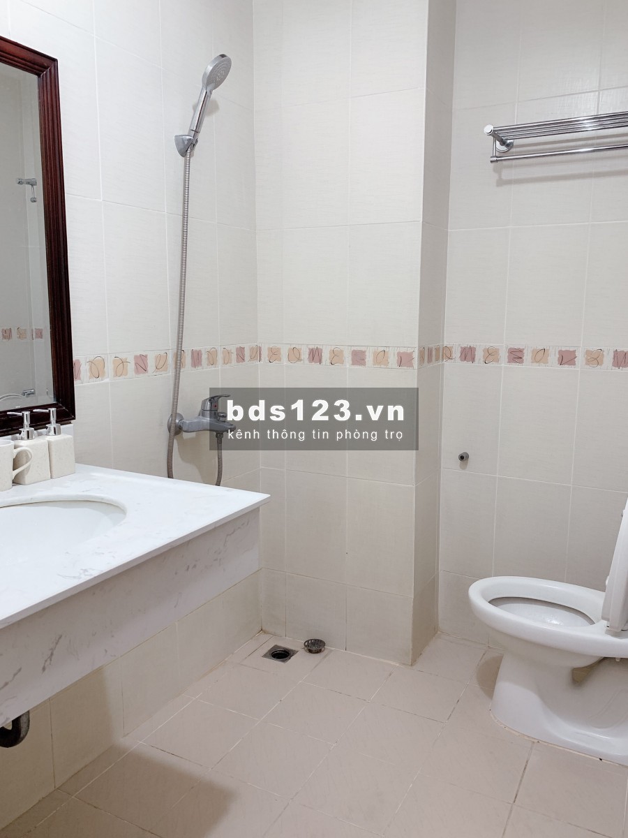 Cho thuê phòng đẹp mê ly chỉ việc xách vali vào ở tại mặt phố Nguyễn Chánh, gần Big C Thăng Long
