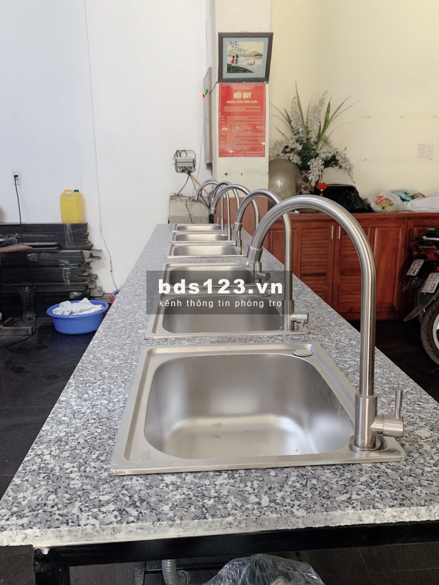Cho thuê phòng đẹp mê ly chỉ việc xách vali vào ở tại mặt phố Nguyễn Chánh, gần Big C Thăng Long