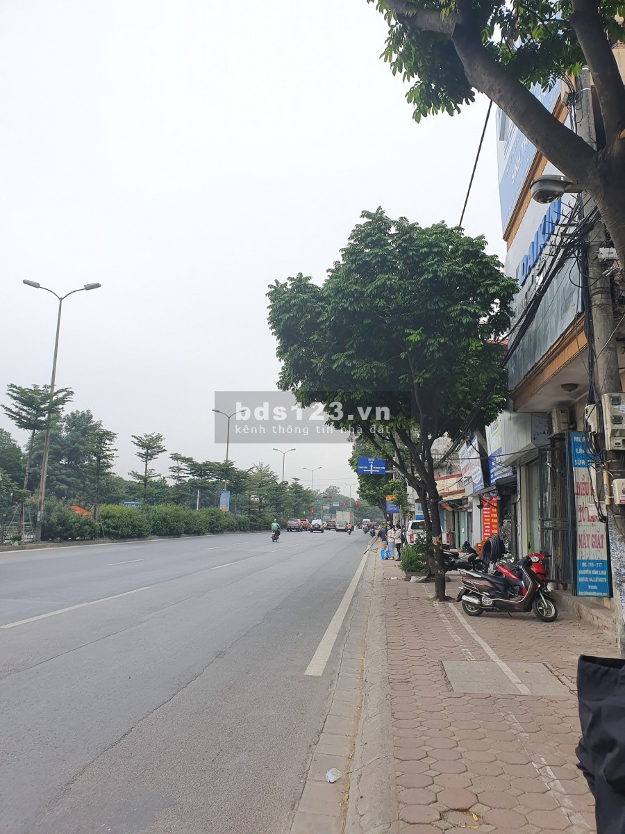 Vị trí đẹp mặt tiền khủng Hiếm MP Ngô Gia Tự 120m2