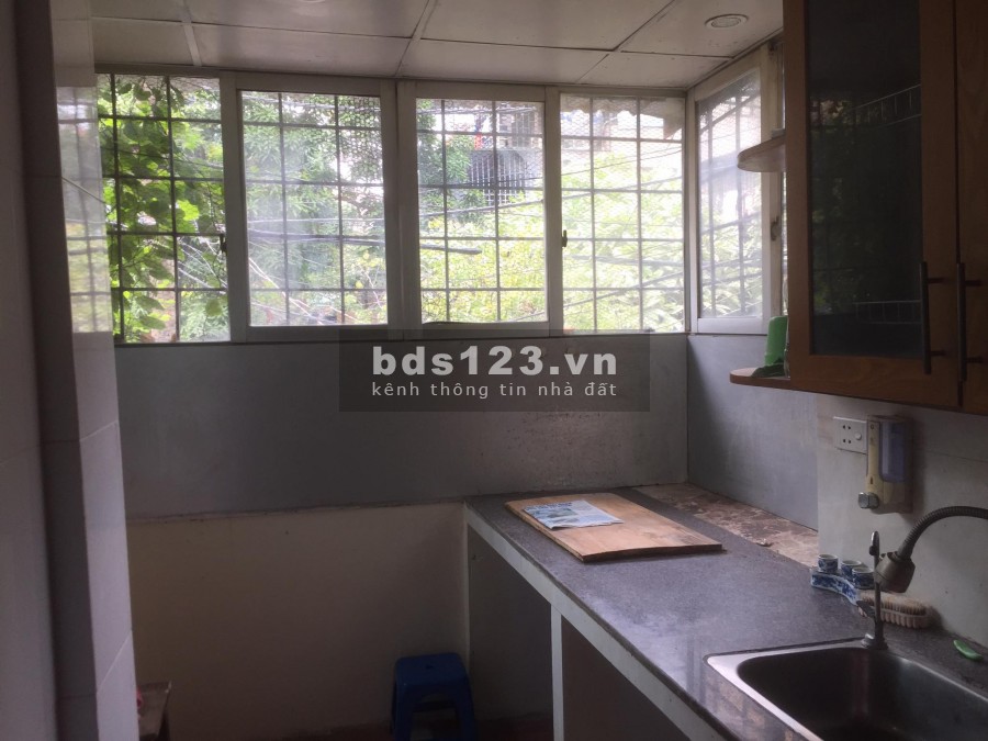Chính chủ cho thuê căn hộ 68m2 ở tầng 2 gồm 2N và 1K tại 8B phố Vũ Thạnh - Đống Đa - Hà Nội