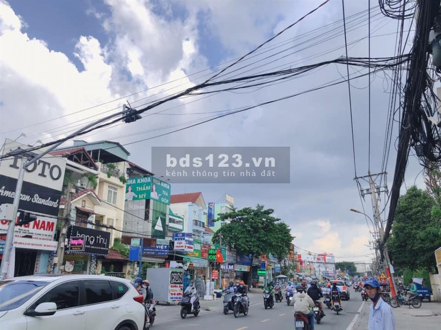 Cho thuê mặt bằng sầm uất Phước Bình Quận 9