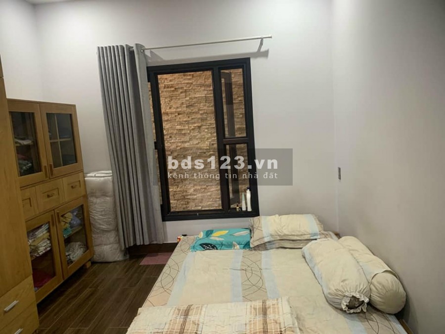 Bán căn 3 lầu góc 2 mặt tiền hướng Đông Nam , cách chợ Bình Chánh 1km