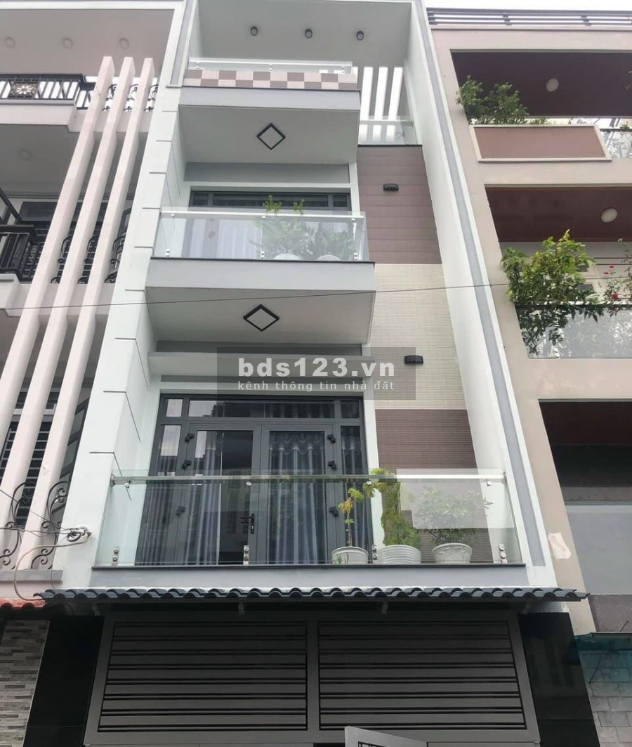 Chỉ 7.8 tỷ có nhà 4.4x15 3 lầu Lý Thường Kiệt, P9, Tân Bình.