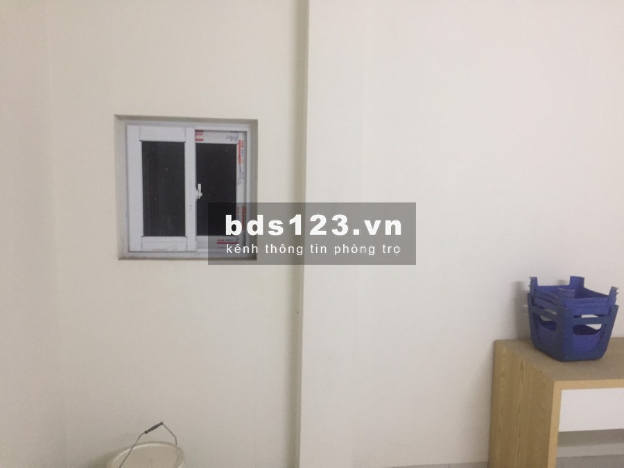 Cho thuê phòng 12m2 tại Ngõ chợ Khâm Thiên, Quận Đống Đa, Hà Nội.