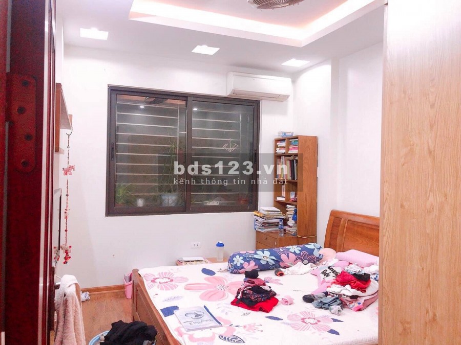 Chính Chủ Cần Bán Nhà Kinh Doanh Sầm Uất ÔTÔ Đỗ Cửa Giá Chỉ 4.X Tỷ Nhà Mới Đẹp Ở Luôn Phố Nhân Hòa