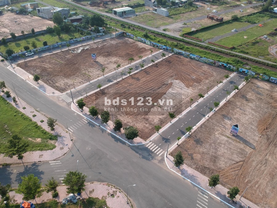 Siêu Phẩm đầu năm! KDC Quốc Tế Miền Đông đối diện bến xe Miền Đông Q9 MT Hoàng Hữu Nam, 22tr/m2
