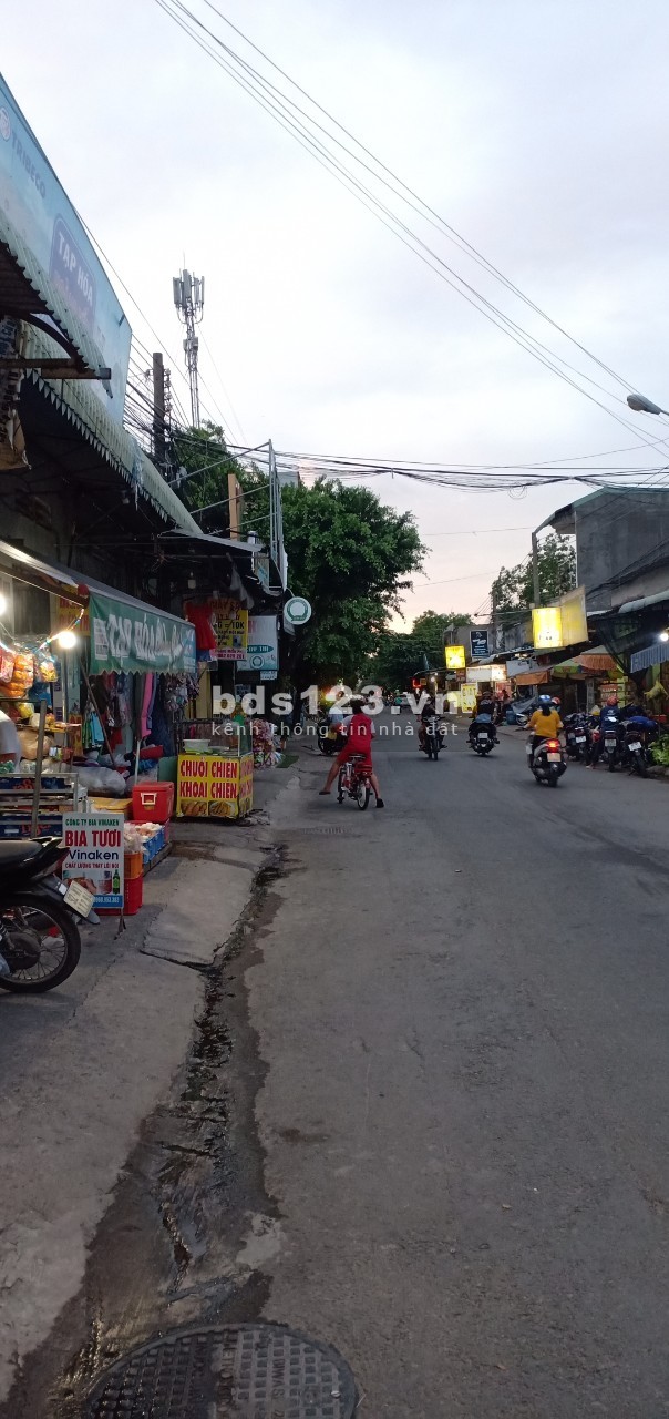 Nhà mặt tiền kinh doanh chợ Xóm Vắng, KCN Sóng Thần, Dĩ An-Bình Dương