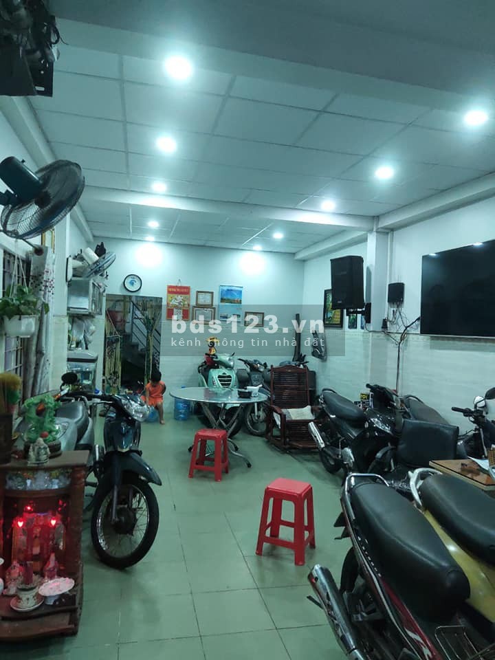 Mặt tiền nhà phố giá rẻ Phan Huy Ích Tân Bình 60m2 2 tầng chỉ 7.5 tỷ.