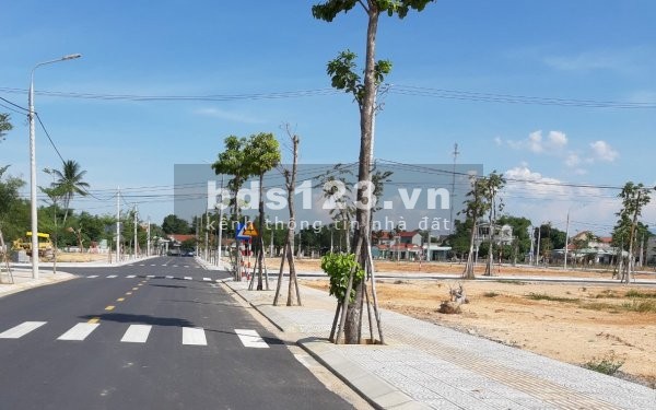 Chính chủ bán gấp lô đất đẹp dân cư sầm uất_Giá 1ty6 sổ đỏ công chứng