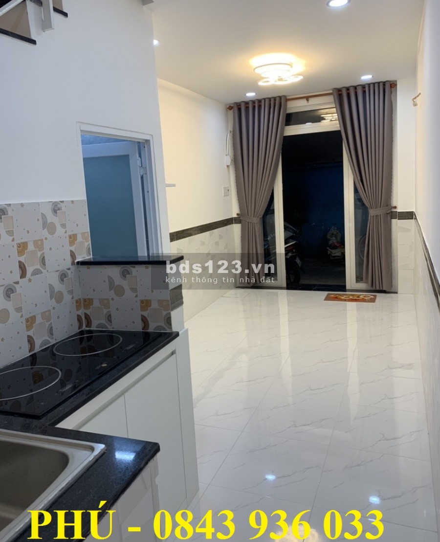Bán gấp nhà riêng Quận 10, diện tích sử dụng 70m2, giá chỉ 4.6 tỷ.