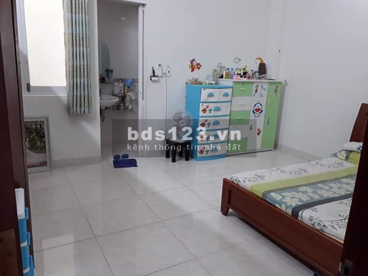 Nhà xe hơi đỗ cửa, Nguyễn Văn Trỗi, P.15, Phú Nhuận. 3,7 tỷ