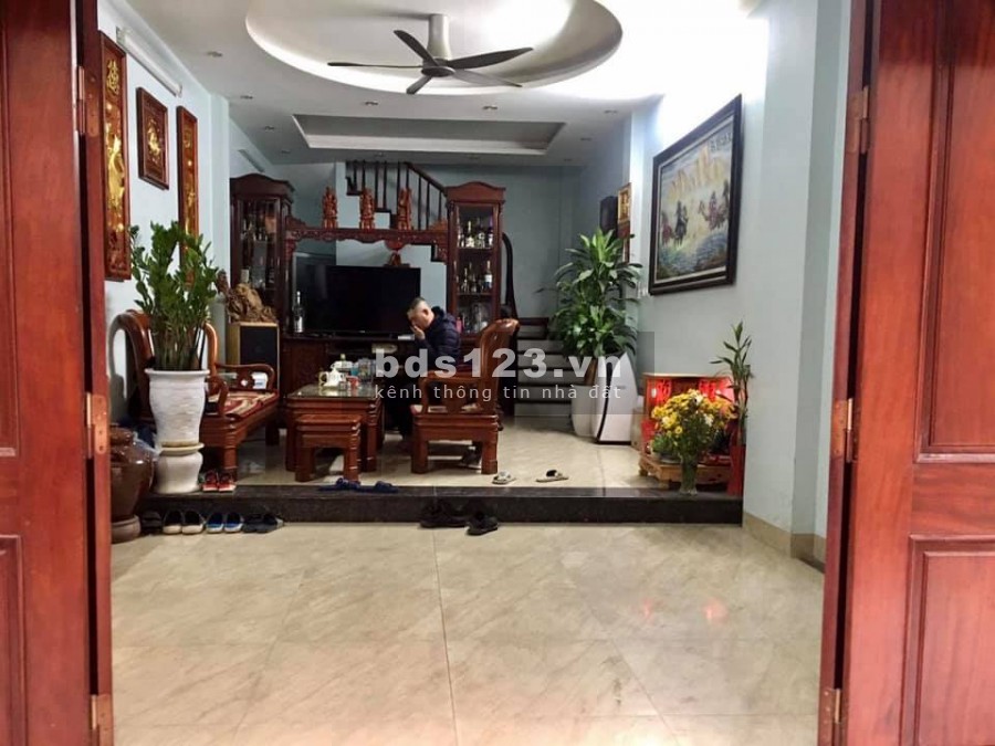 KD, ô tô, lô góc, nhà mới Hoàng Mai, dt 50m 5 tầng nhỉnh 4 tỷ