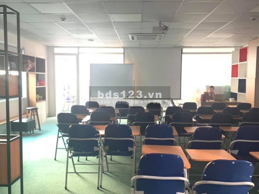10 Tầng mặt phố đẹp lộng lẫy hiên ngang giữa phố MT 8m Vỉa hè rộng mênh mông Kinh doanh đẳng cấp