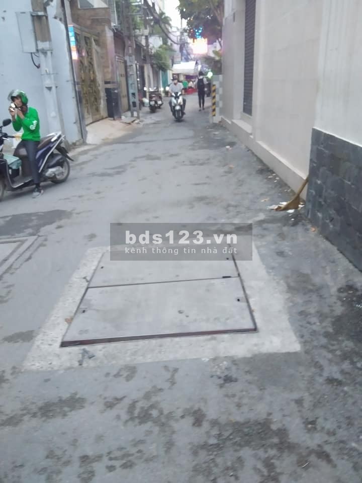 MUA LÀ CÓ THU NHẬP NGAY - MUA XÂY Ở, ĐẦU TƯ. TRUNG TÂM PHÚ NHUẬN GIÁ CHỈ 6.3 TỶ.