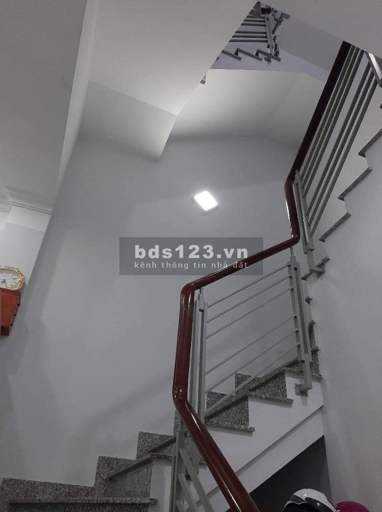 Bán nhà Nguyễn Tri Phương HẺM 5M, 7PN, DOANH THU +/-30 TRIỆU nhỉnh 5 tỷ