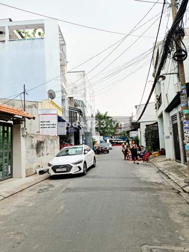 TÂN PHÚ HẺM THÔNG XE HƠI ĐỖ CỬA NHÀ MỚI ĐẸP