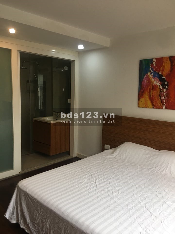 Bán nhà phố Đào Tấn, Linh Lang. 40m2, 5 tầng, 4.1 tỷ thoáng gần phố